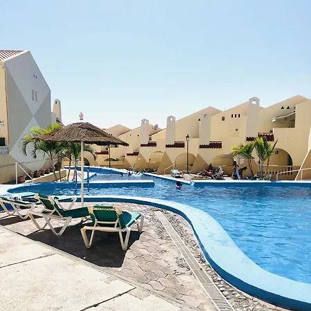 Amazing Complex Pool View & Relax דירה אדחה